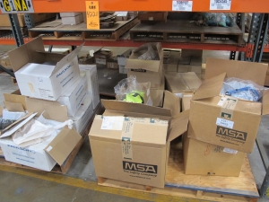 LOT TO INCLUDE: (500) VISORS, 8" LG X 0.06" THK SIZE, PLASTIC MATERIAL, CLEAR COLOR. SNAP-IN 100 PER BOX, (40) BRACKETS, 11" X 8" SIZE, VISOR KIND, PLASTIC MATERIAL, (15) SHIELDS, FACE KIND, 0.06" X 8" X 16" SIZE. WITH SPARK GUARD HEADGEAR, CLEAR POLY CARBONATE VISOR, RATCHETTYPE HEADBAND ASSEMBLY,. LOADING & HANDLING FEE $15-4221